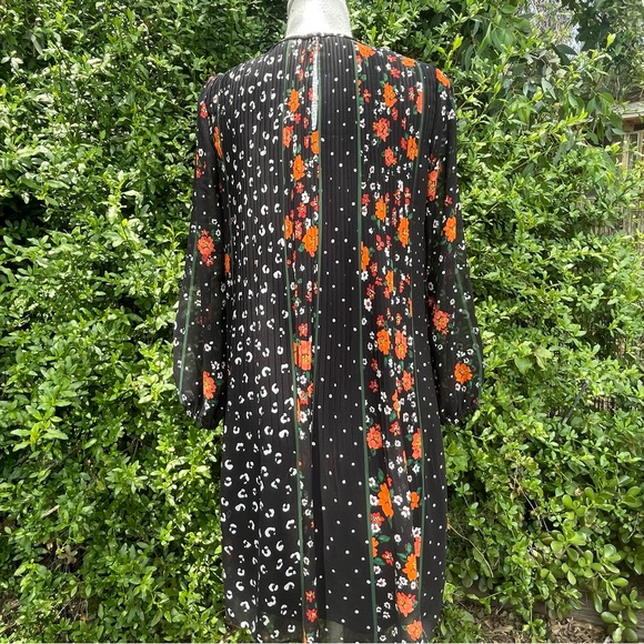 $139 MSRP  Ann Taylor Floral Pleated Shift Dress Black Multi  XS PETITE 🌺 - Picture 3 of 8
